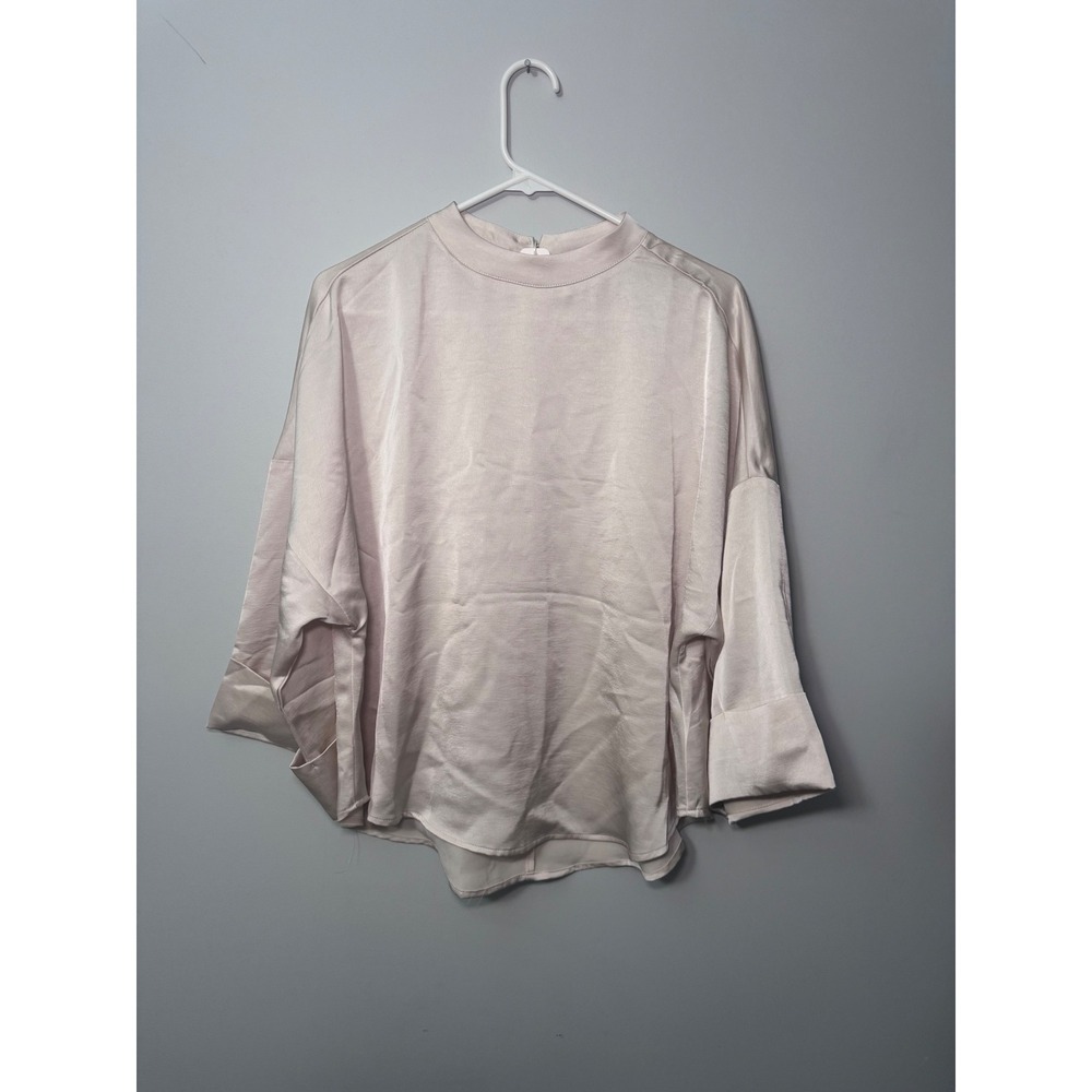 Glam Women's Champagne Satin-Like Wide 1/2 Sleeve Blouse Size Small NWT